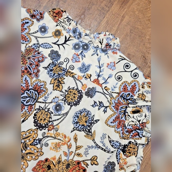 Elan paisley print ruffle detail blouse - Picture 10 of 10